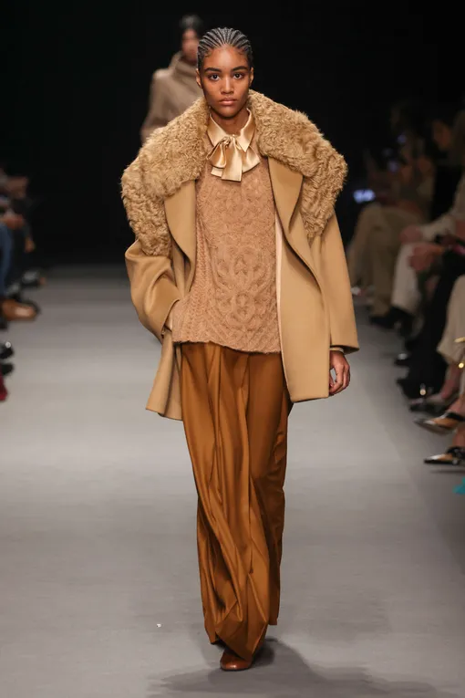 Alberta Ferretti осень-зима 2022/23