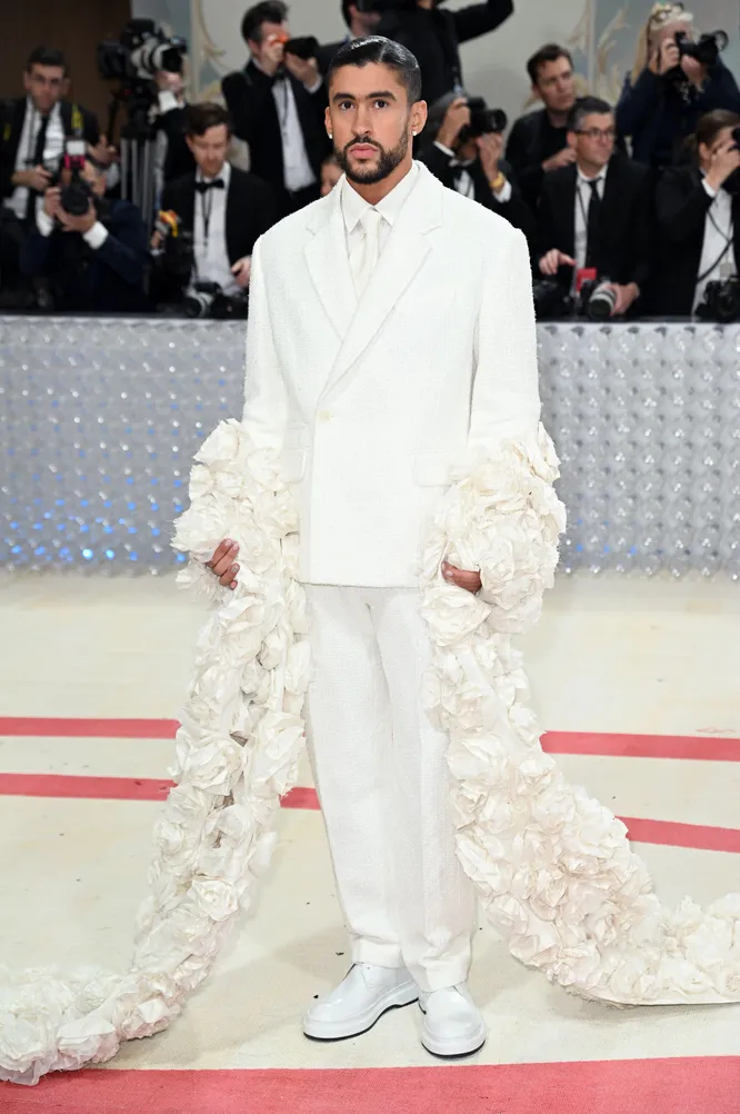 Bad Bunny в Jacquemus, 2023 год