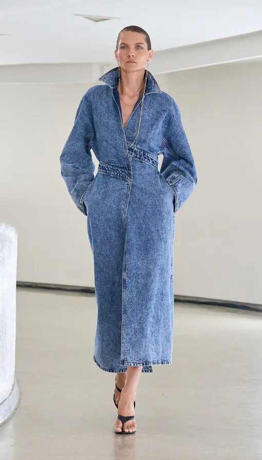 Alaïa весна-лето 2025 Alaïa весна-лето 2025