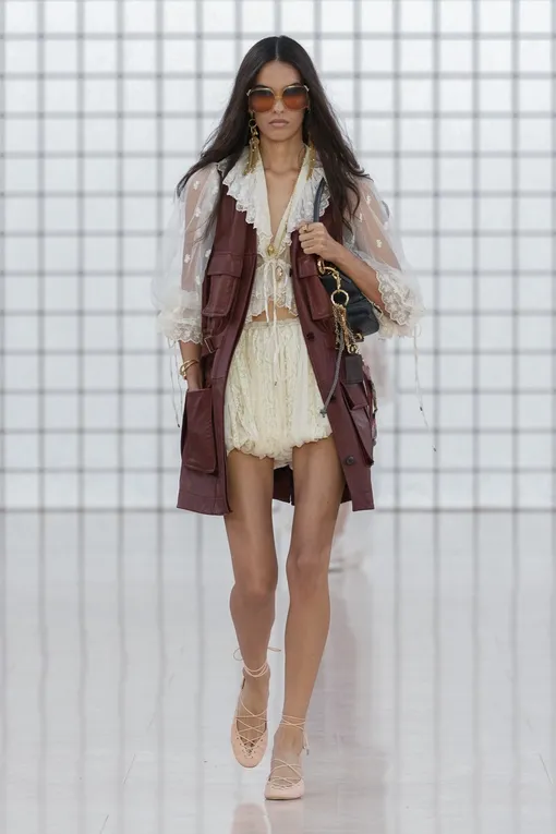 Chloé весна-лето 2025 Chloé весна-лето 2025