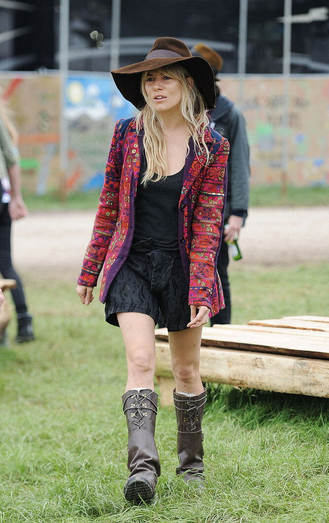Сиена Миллер на фестивале Glastonbury, 2013 год Сиена Миллер на фестивале Glastonbury, 2013 год