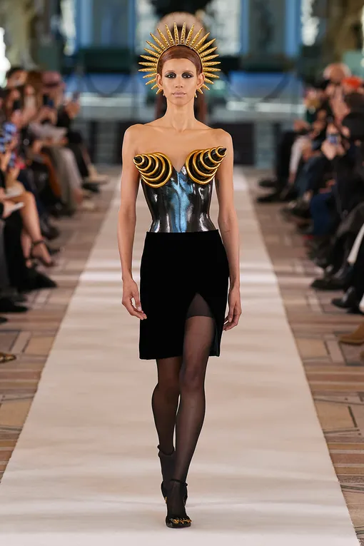 Schiaparelli Couture весна-лето 2022 Schiaparelli Couture весна-лето 2022