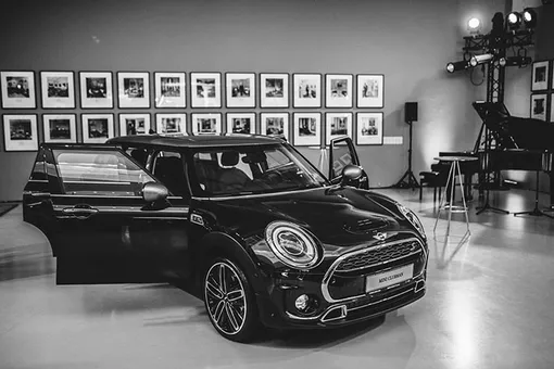 Новый MINI Clubman стал арт-объектом