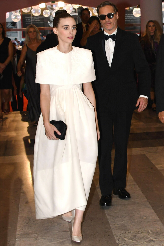 Кейт Бланшетт, Руни Мара и Хоакин Феникс на премьере фильма «Джокер»