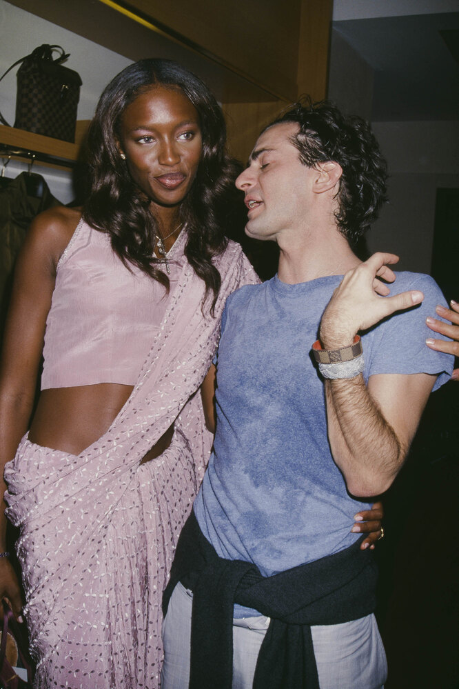 С Наоми Кэмпбелл на открытии магазина Louis Vuitton в Нью-Йорке, сентябрь 1998