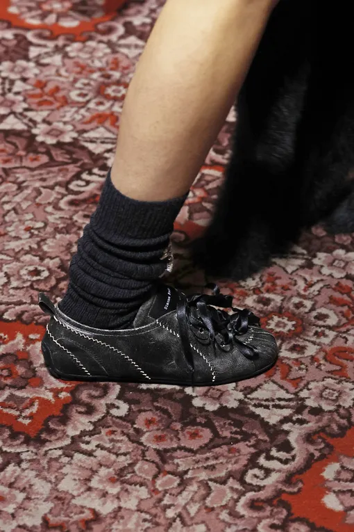 Simone Rocha осень-зима 2025/2026 Simone Rocha осень-зима 2025/2026
