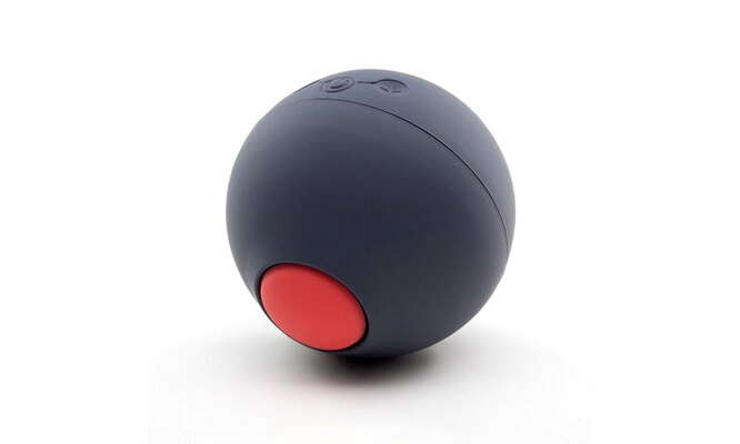 Жасырын камера метрода қыздарды сипалап отыр