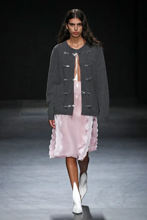 Christopher Kane весна-лето 2023 Christopher Kane весна-лето 2023