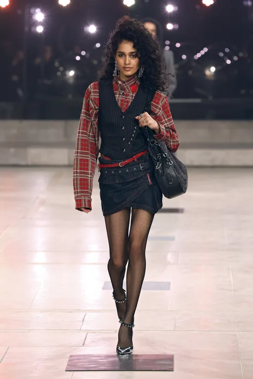 Isabel Marant осень-зима 2025/26 Isabel Marant осень-зима 2025/26