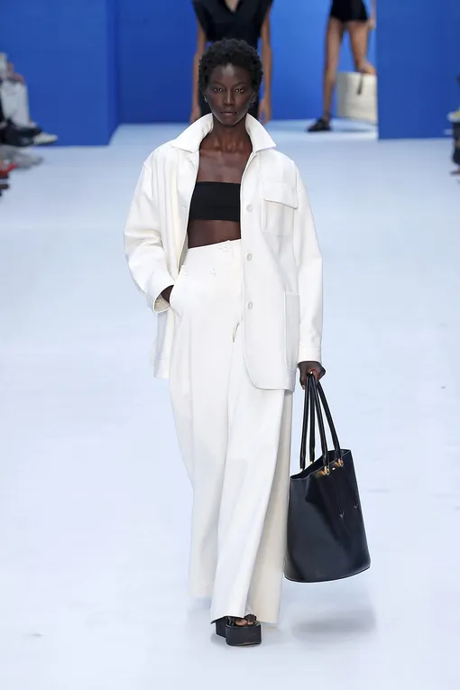 Max Mara весна-лето 2023 Max Mara весна-лето 2023