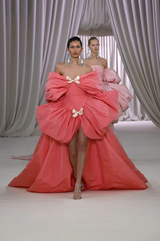 Giambattista Valli Haute Couture весна-лето 2023