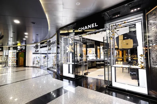 Бьюти-бутик Chanel в торговой галерее «Модный сезон»