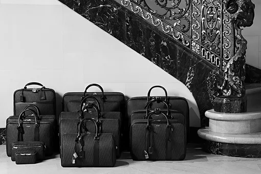 Коллекция Monogram Saint Laurent Коллекция Monogram Saint Laurent