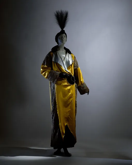 «Оперное» пальто и тюрбан Poiret, 1912