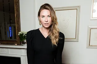 Даша Веледеева, Светлана Захарова и Анна Насобина на вечеринке в Лондоне