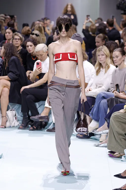 Prada весна-лето 2025 Prada весна-лето 2025