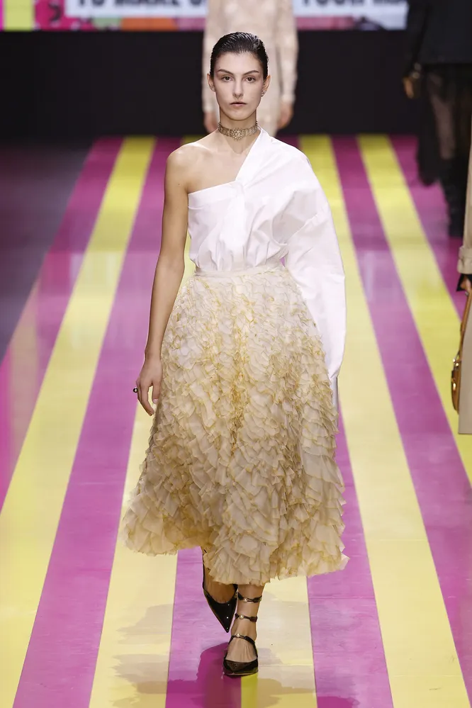 CHRISTIAN DIOR весна-лето 2024 CHRISTIAN DIOR весна-лето 2024