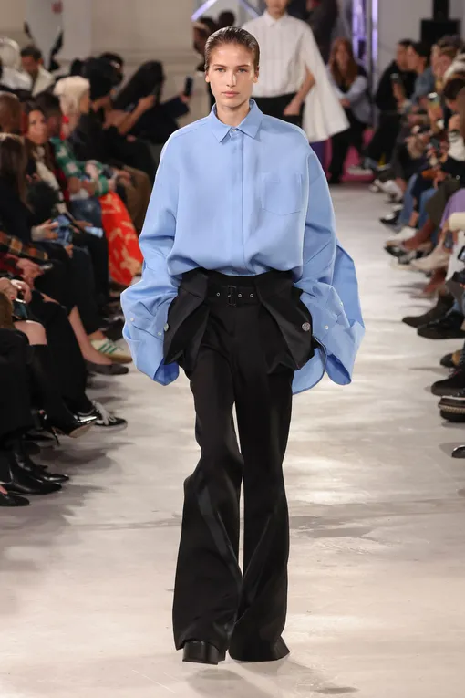 Sacai весна-лето 2023 Sacai весна-лето 2023
