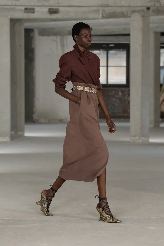 Dries Van Noten весна-лето 2025 Dries Van Noten весна-лето 2025
