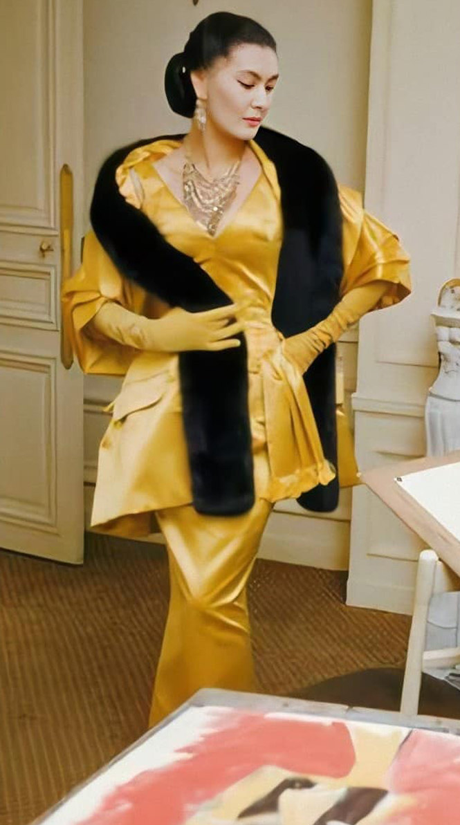 Алла Ильчун в вечернем платье Artamène от Christian Dior, 1954 Алла Ильчун в вечернем платье Artamène от Christian Dior, 1954
