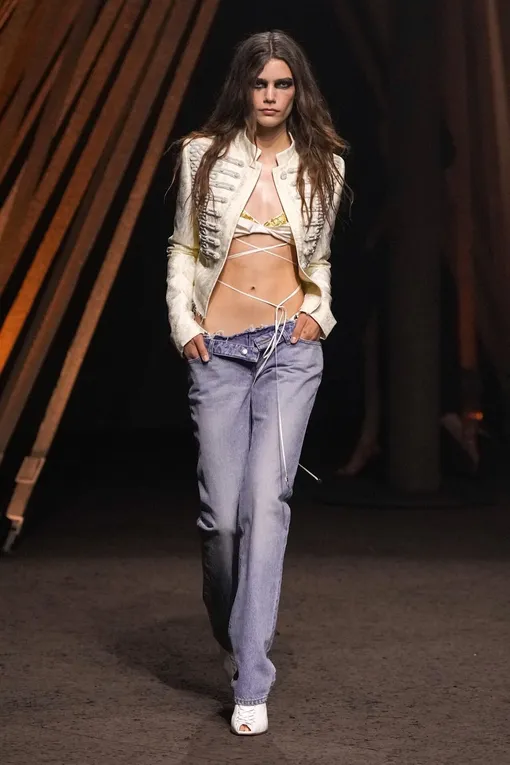 Alexander McQueen весна-лето 2026