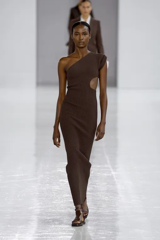 Max Mara весна-лето 2025