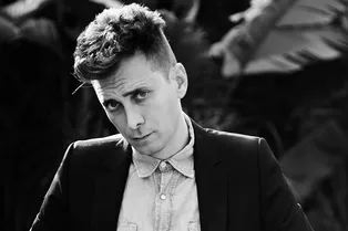 Céline представили обновленный логотип