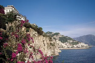 Где проводили романтические каникулы легендарные звездные пары