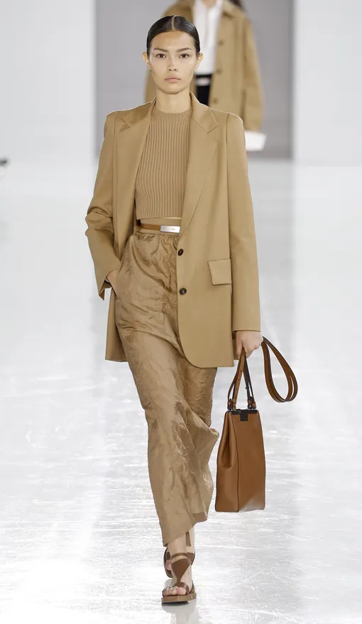 Max Mara весна-лето 2025