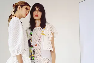 Кружево ручной работы и тай-дай в новой коллекции Poustovit