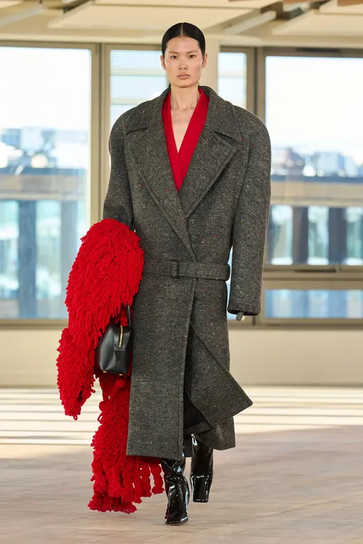 Stella McCartney осень-зима 2025/26 Stella McCartney осень-зима 2025/26