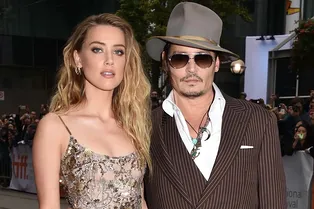 Джонни Депп выиграл суд против Эмбер Херд. Бывшая жена должна выплатить ему $15 миллионов