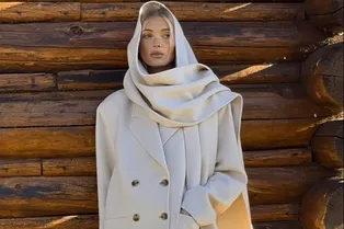 Как модно сочетать пальто и шарф