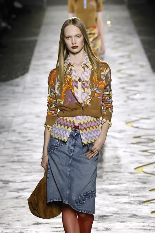 Versace весна-лето 2025 Versace весна-лето 2025