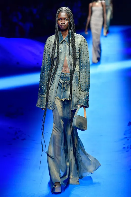 Blumarine весна-лето 2023 Blumarine весна-лето 2023