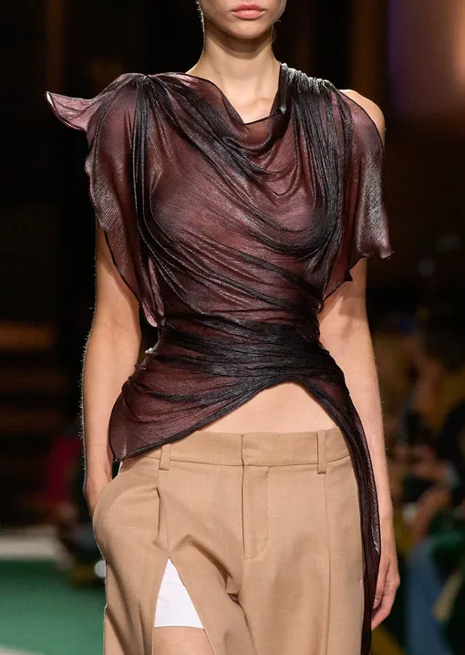 Victoria Beckham весна-лето 2025 Victoria Beckham весна-лето 2025