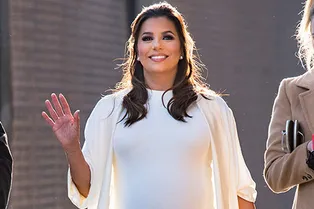 Это официально: Ева Лонгория родила сына