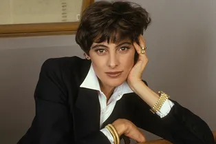 Инес де ля Фрессанж – о красоте без уколов, музе и маст-хэвах парижанки