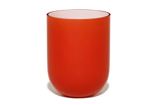 Свеча с нотами ели, амбры, корицы и конфет Joyeux Noël, Frederic Malle Свеча с нотами ели, амбры, корицы и конфет Joyeux Noël, Frederic Malle