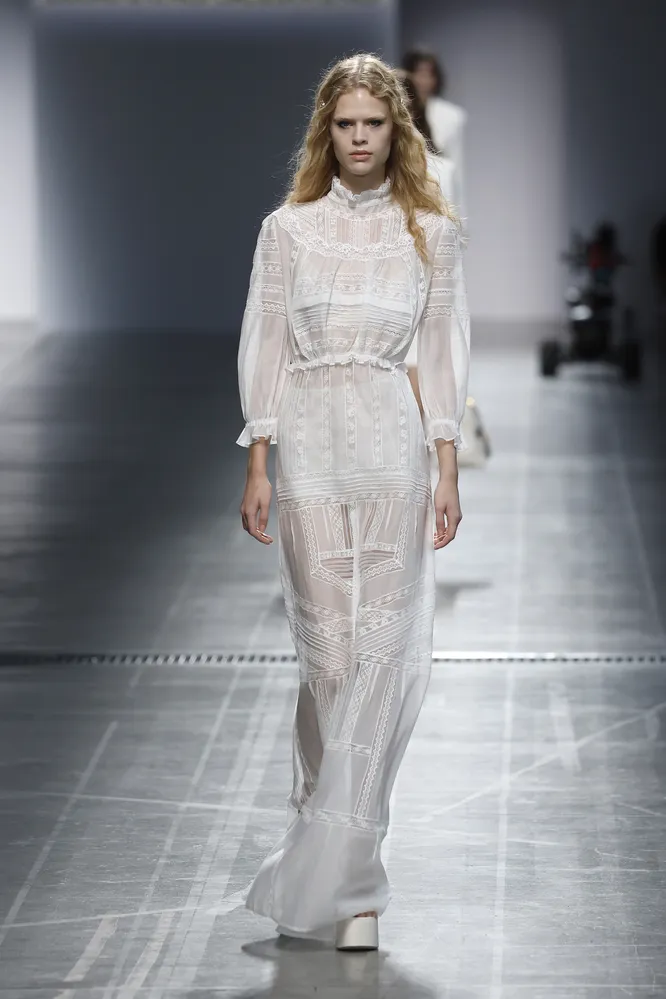 Ermanno Scervino весна-лето 2025