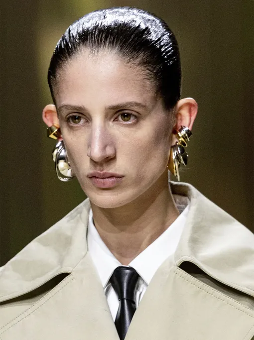 Alexander McQueen осень-зима 2023/24