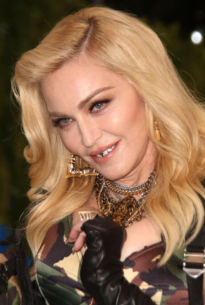Мадонна на красной дорожке Met Gala, 2017 