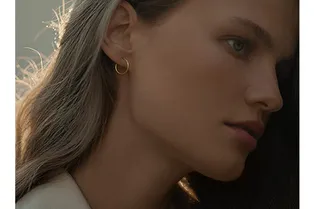 Ничего лишнего: базовые кольца, браслеты и кулоны в новой коллекции «Сахарок»