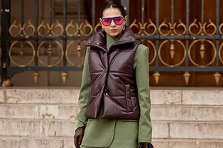 12 дутых жилеток, чтобы носить их с оверсайз-жакетами