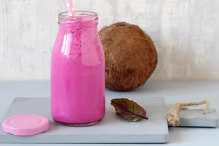 Свекольный смузи намного полезнее, чем вы думаете. 3 вкусных рецепта