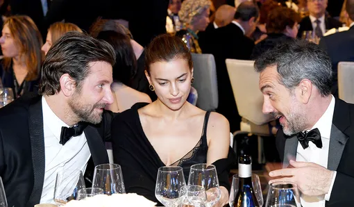 Брэдли Купер, Ирина Шейк и Тодд Филлипс Брэдли Купер, Ирина Шейк и Тодд Филлипс