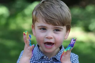 Минутка умиления: в сети появилась новая фотография принца Луи