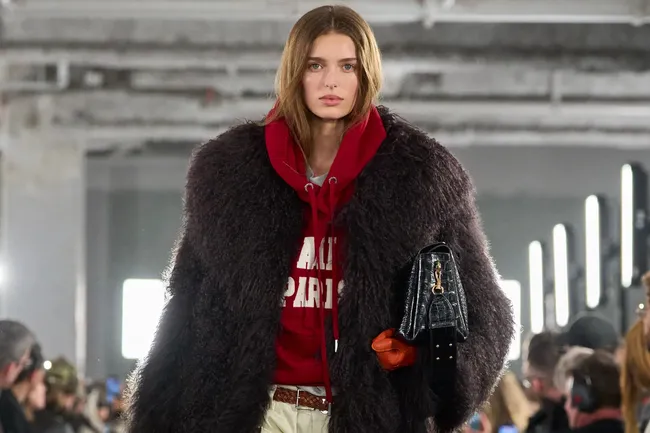 Самый комфортный дуэт для экстремальных морозов: шуба + толстовка