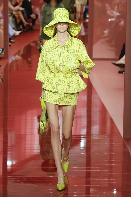 Gucci весна-лето 2025 Gucci весна-лето 2025
