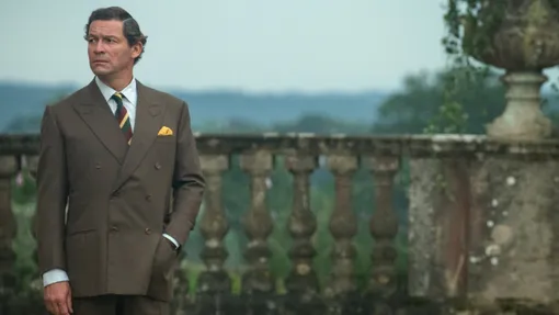 Доминик Уэст в роли принца Чарльза в сериале »Корона»